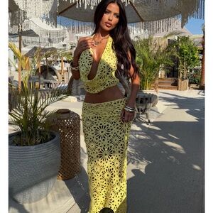 Sorelle Uk yellow Lace Two-Piece beach crop top and maxi skirt